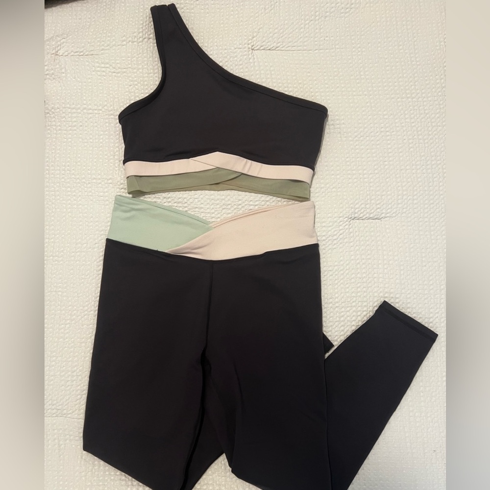 Fabletics Asymmetrical Workout Set - image 1